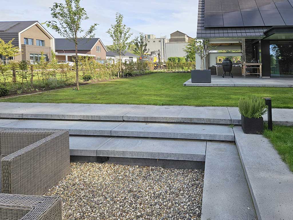 Hovenier breuer Tuin aanleg